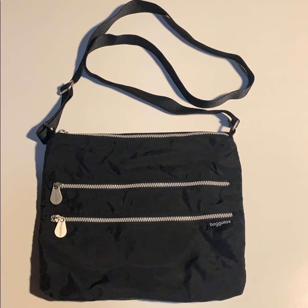 Baggallini Zippered Bag